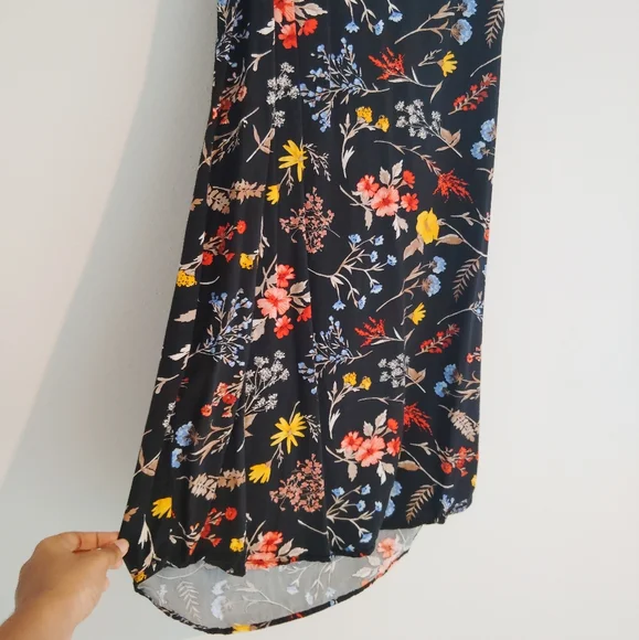 Old Navy Floral Sleeveless Dress - Picture 7 of 8